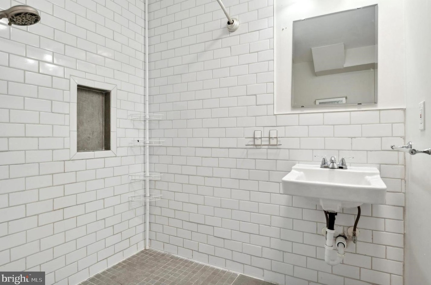 1545 Seton Dr, Wilmington DE  19809-2238 exterior