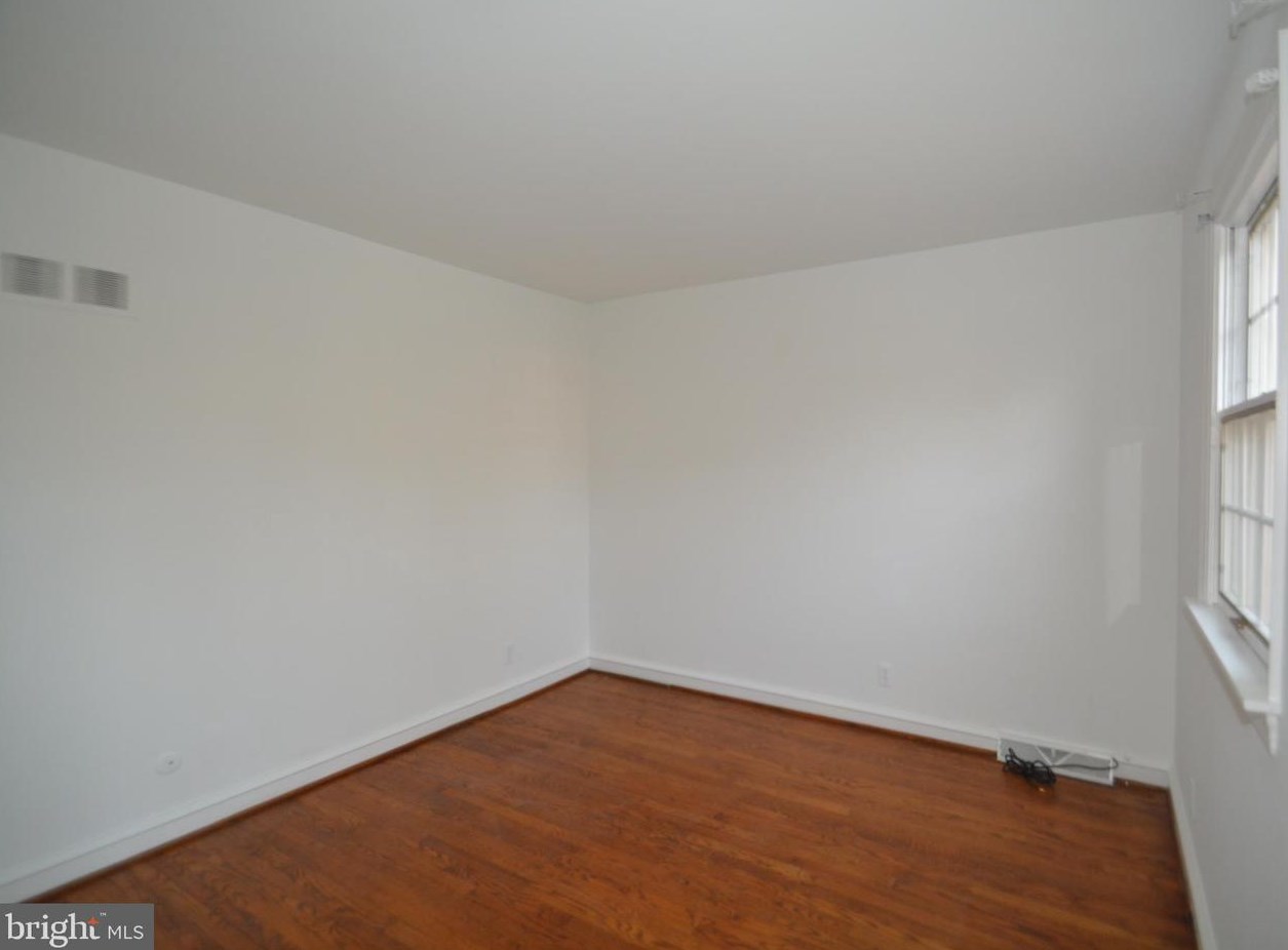 1133 Broom St, Wilmington DE  19806-4314 exterior