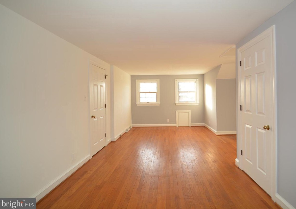 1133 Broom St, Wilmington DE  19806-4314 exterior