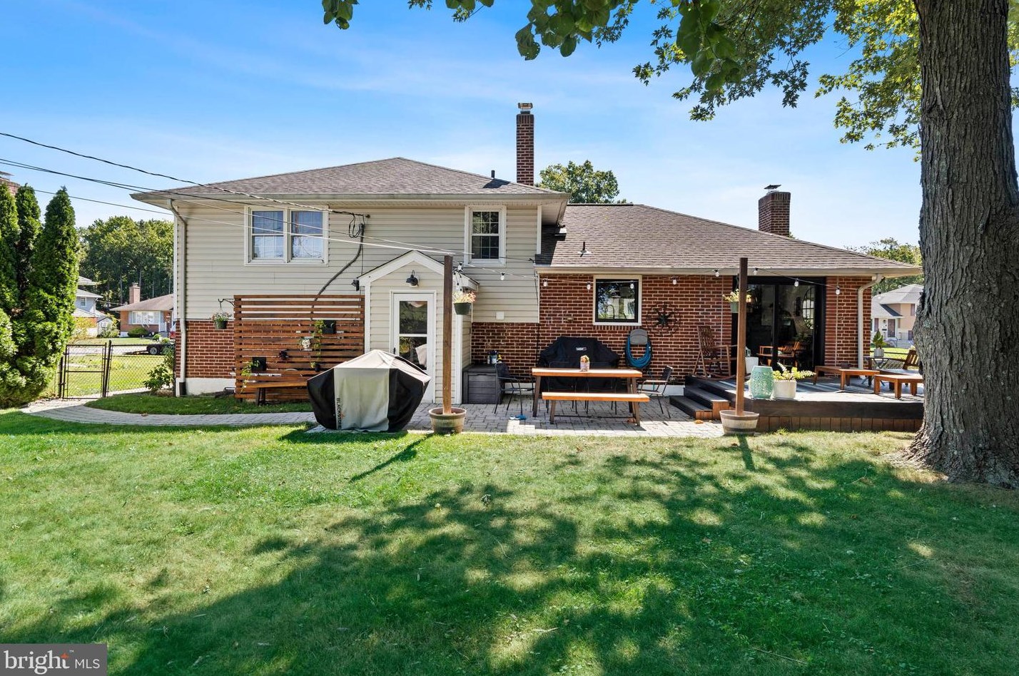 1019 Graylyn Rd, Wilmington DE  19803-3332 exterior