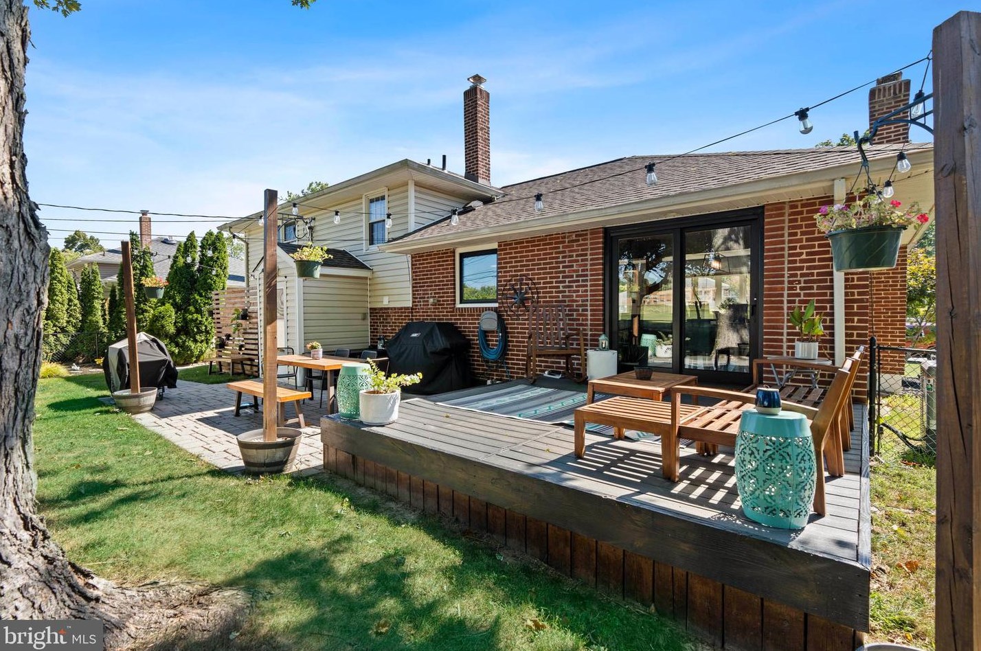 1019 Graylyn Rd, Wilmington DE  19803-3332 exterior