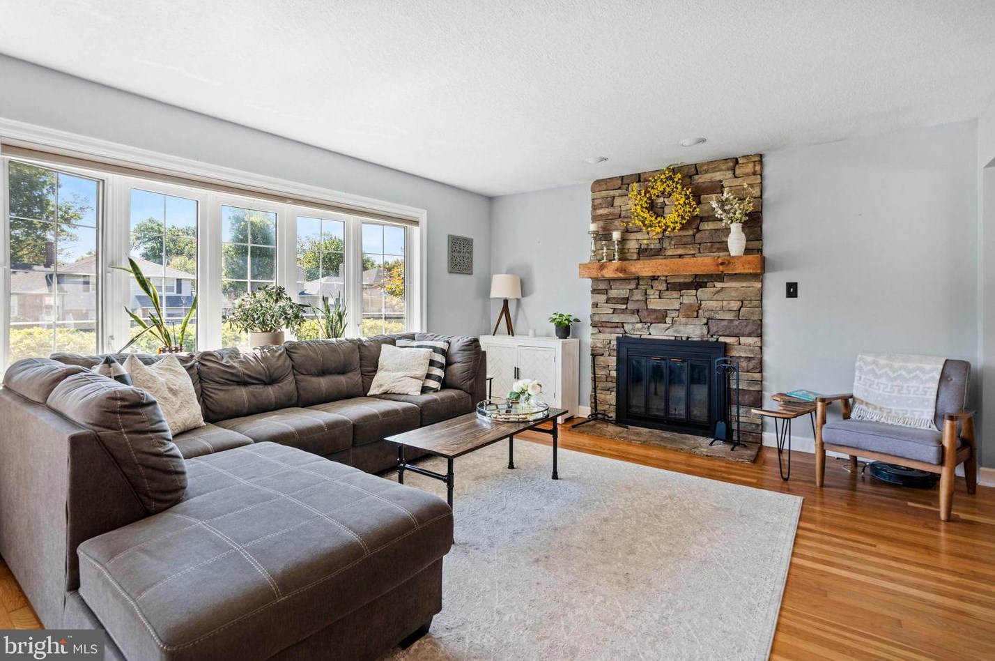 1019 Graylyn Rd, Wilmington DE  19803-3332 exterior