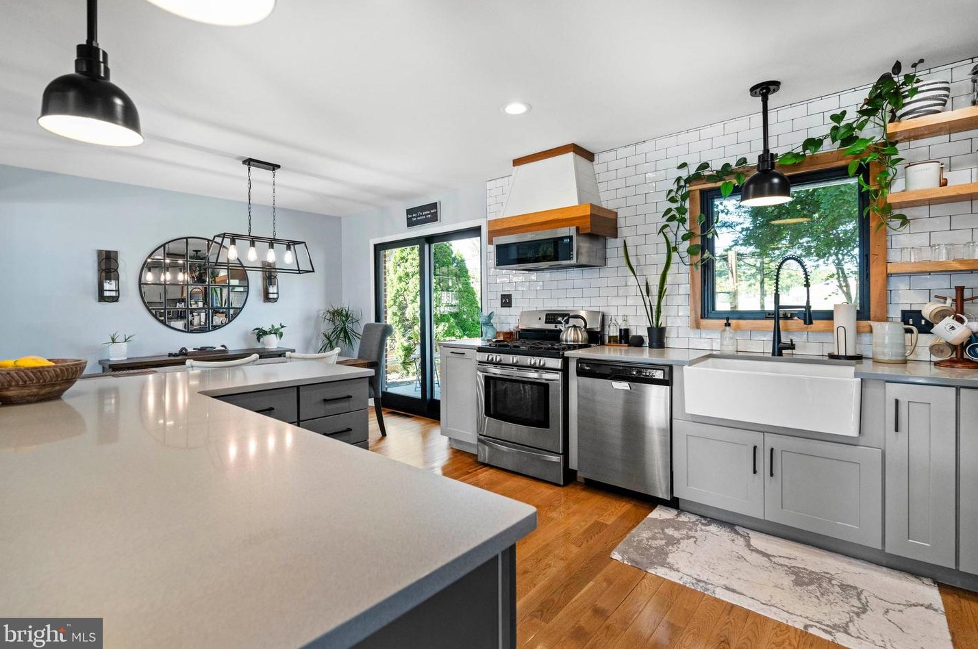 1019 Graylyn Rd, Wilmington DE  19803-3332 exterior