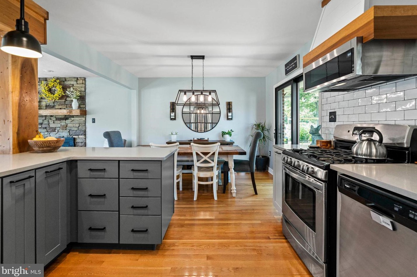 1019 Graylyn Rd, Wilmington DE  19803-3332 exterior