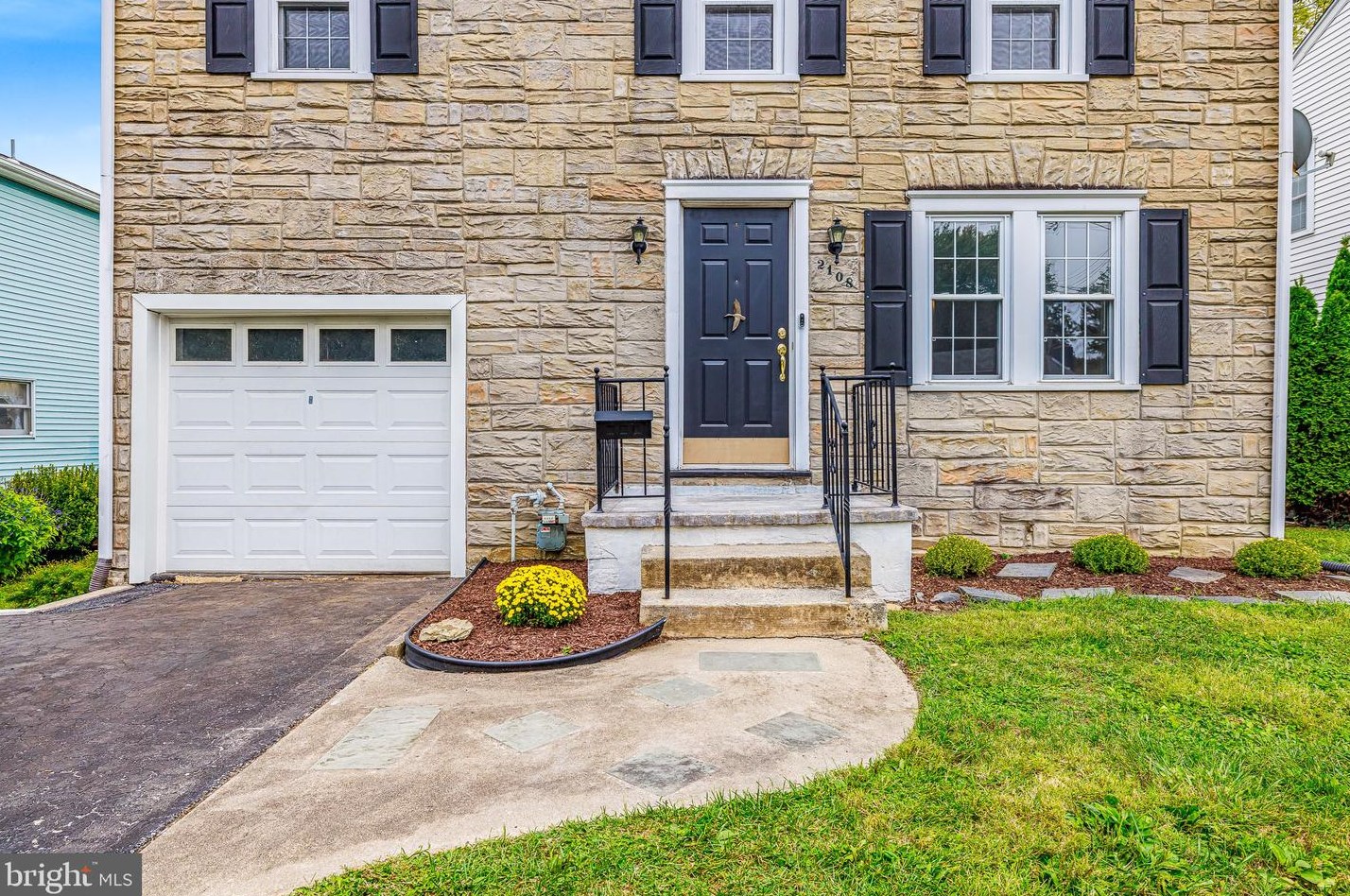 2108 Grant Ave, Wilmington DE  19805-4110 exterior