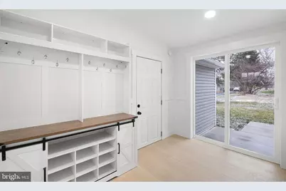 1049 Bear Road, New Castle, DE 19720 - Photo 7