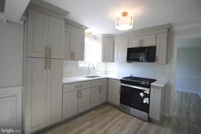 405 N Augustine Street, Newport, DE 19804 - Photo 9