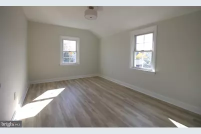 405 N Augustine Street, Newport, DE 19804 - Photo 15