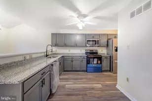 717 Lexington Dr, Bear, DE 19701 - Photo 13