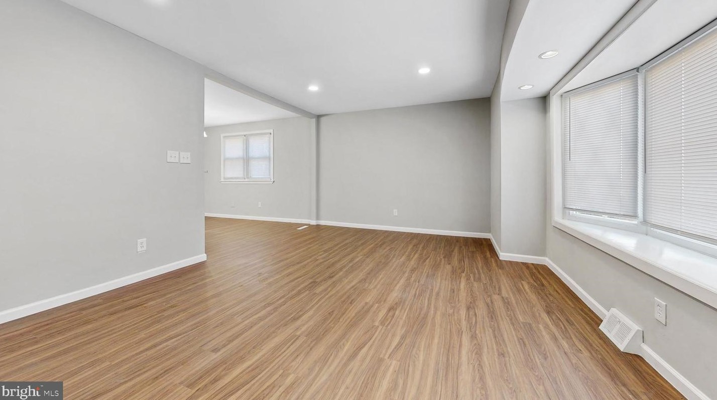 231 Dillwyn Rd, Newark DE 19711-5549 exterior