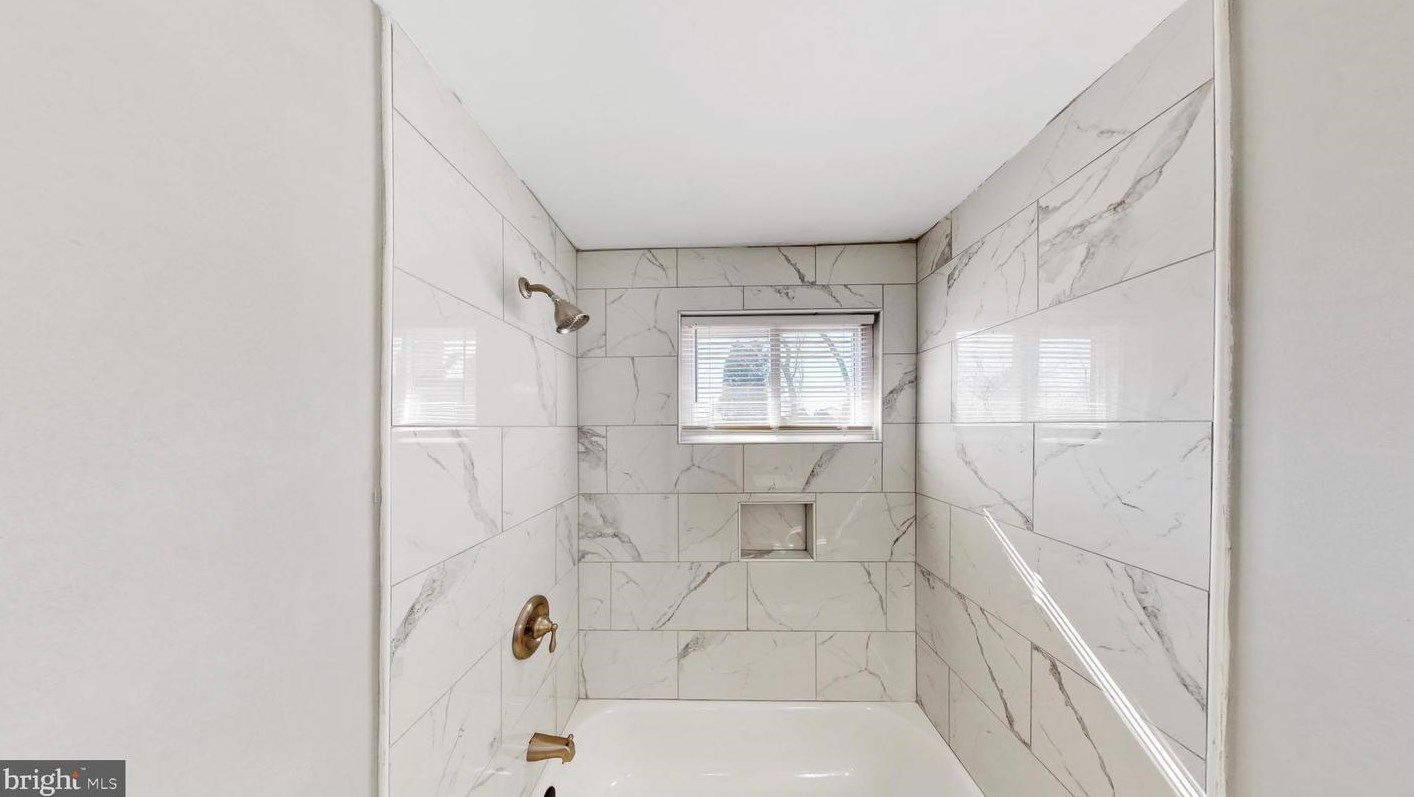 231 Dillwyn Rd, Newark DE 19711-5549 exterior