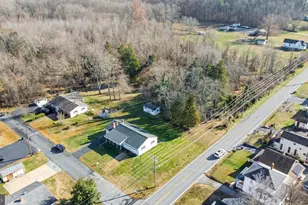 8 Iler Ln, Chesapeake City, MD 21915 - Photo 5