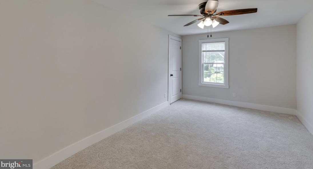 554 3rd St, Elm NJ  08037-1749 exterior