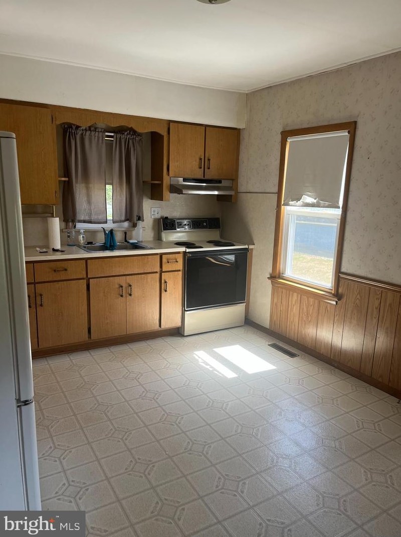 384 Valley Ave, Elm NJ  08037-1627 exterior