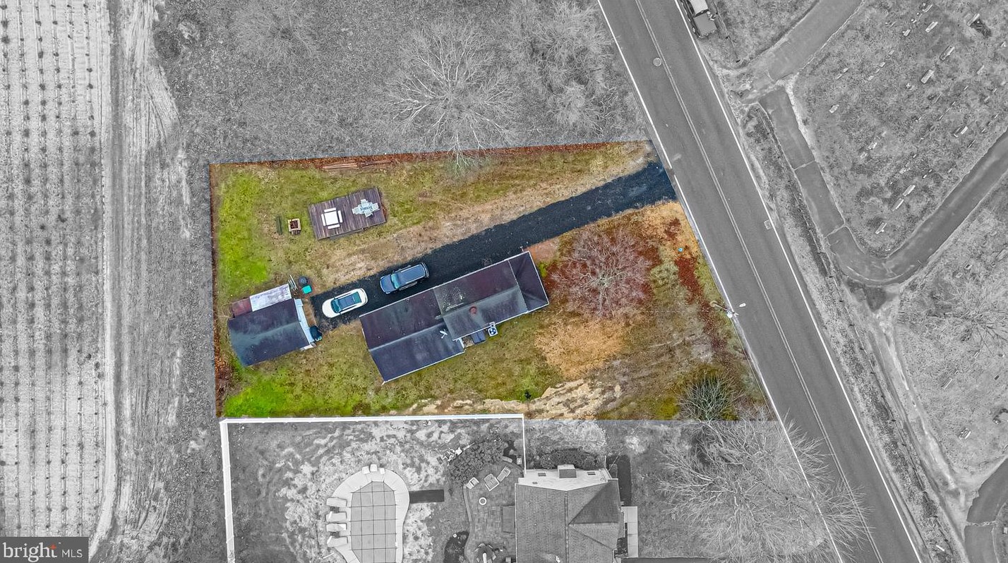 72 Chew Rd, Elm NJ  08037-3349 exterior