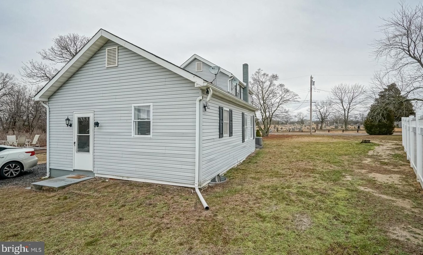 72 Chew Rd, Elm NJ  08037-3349 exterior