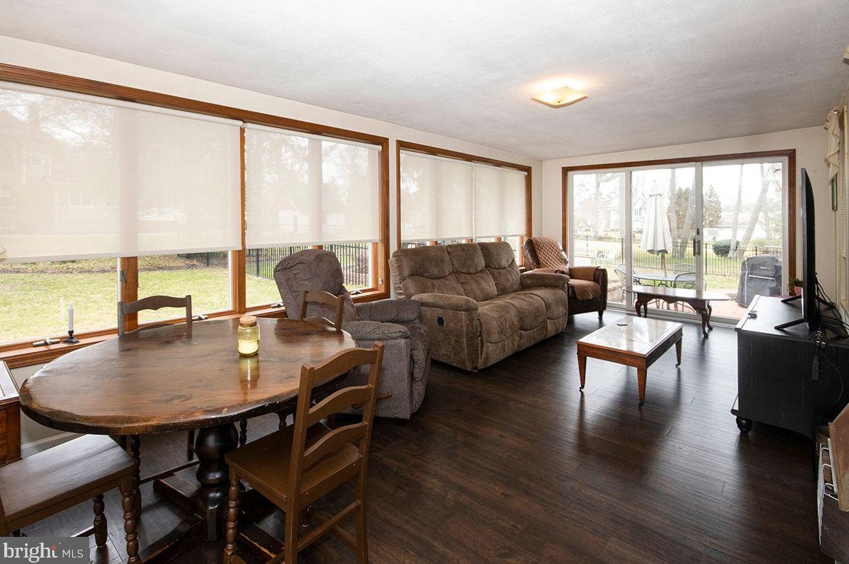 339 Central Ave, Elm NJ  08037-1636 exterior