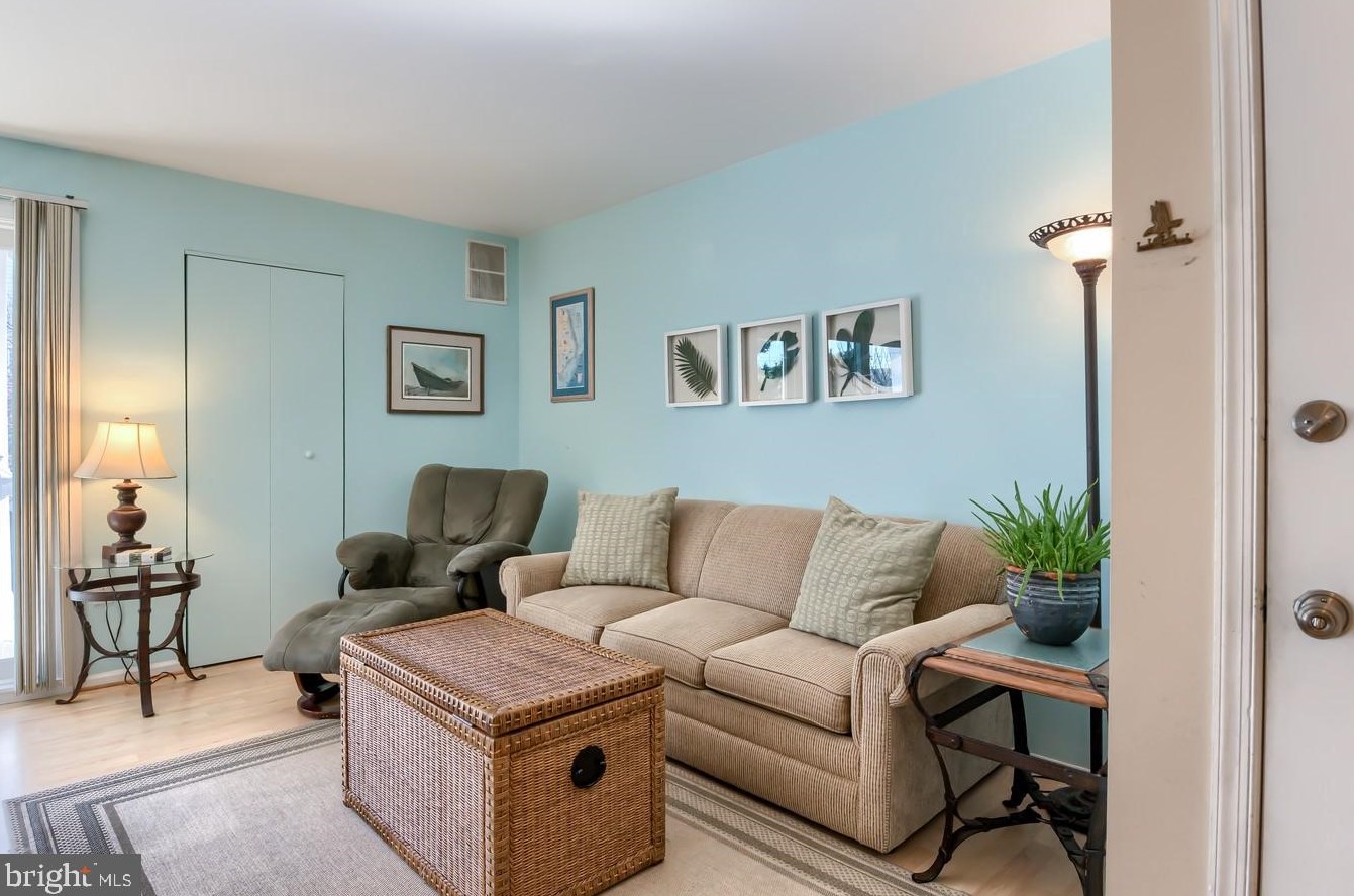 178 39 St, Brigantine City NJ 08203-3302 exterior