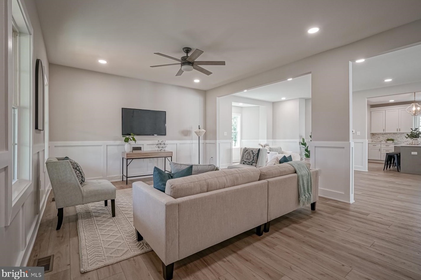 747 Bellevue Ave, Elm NJ 08037-1830 exterior