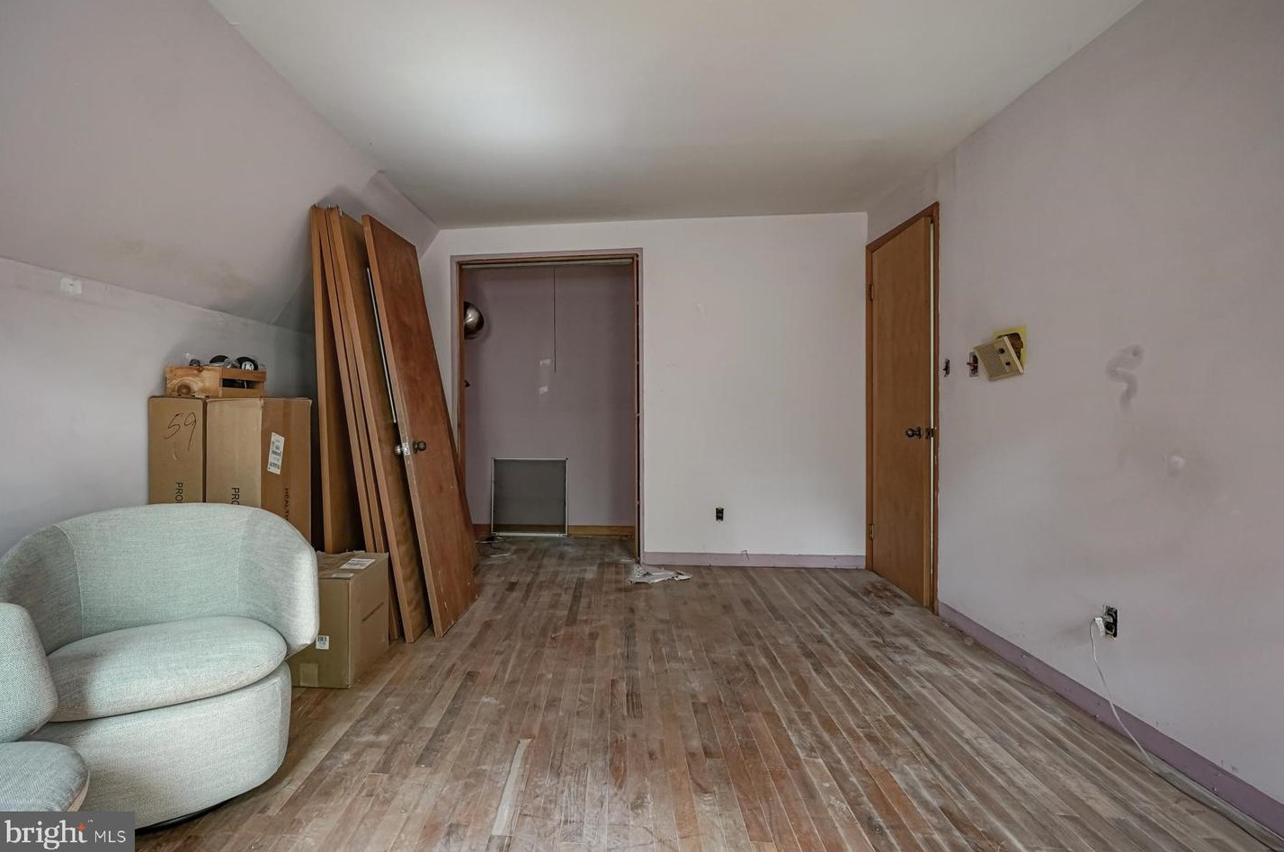 932 Central Ave, Elm NJ  08037-1117 exterior