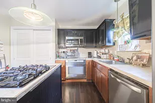 303 Martin L King Ave, Egg Harbor Township, NJ 08234 - Photo 15