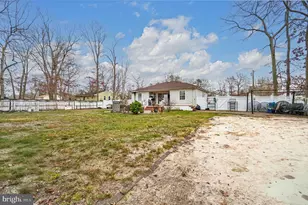 303 Martin L King Ave, Egg Harbor Township, NJ 08234 - Photo 27