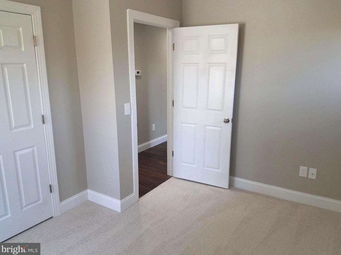 703 Devon Rd, Moorestown NJ 08057-1644 exterior