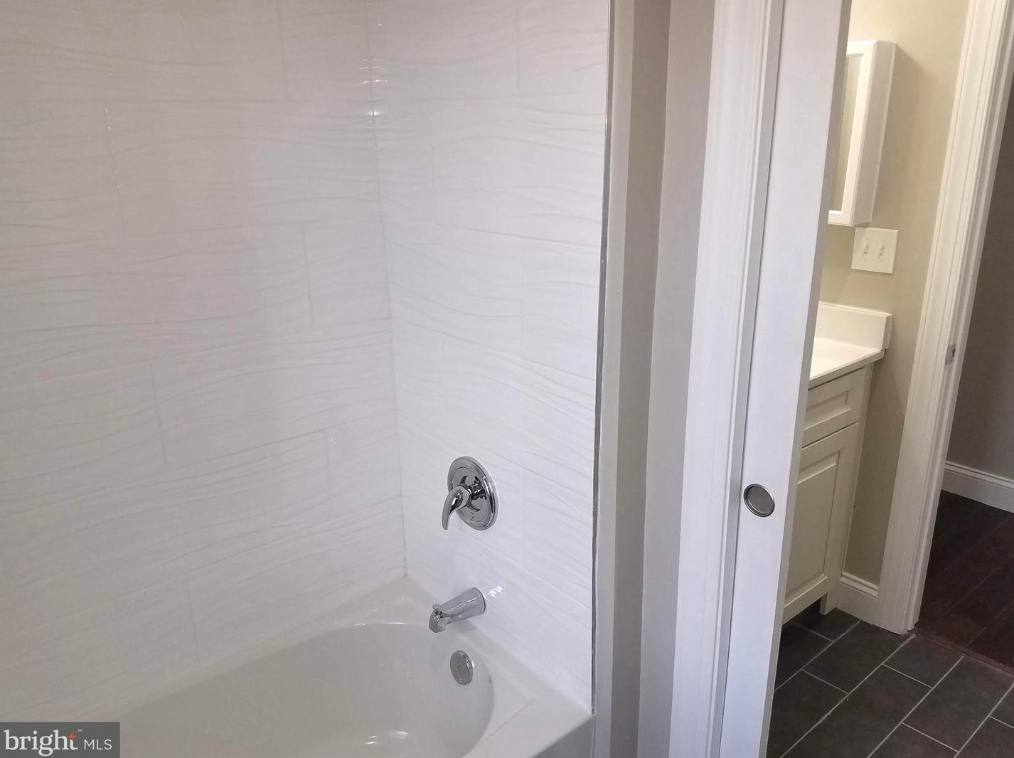 703 Devon Rd, Moorestown NJ 08057-1644 exterior