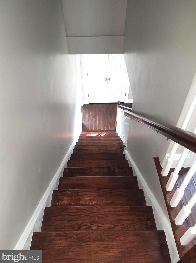 703 Devon Rd, Moorestown NJ 08057-1644 exterior