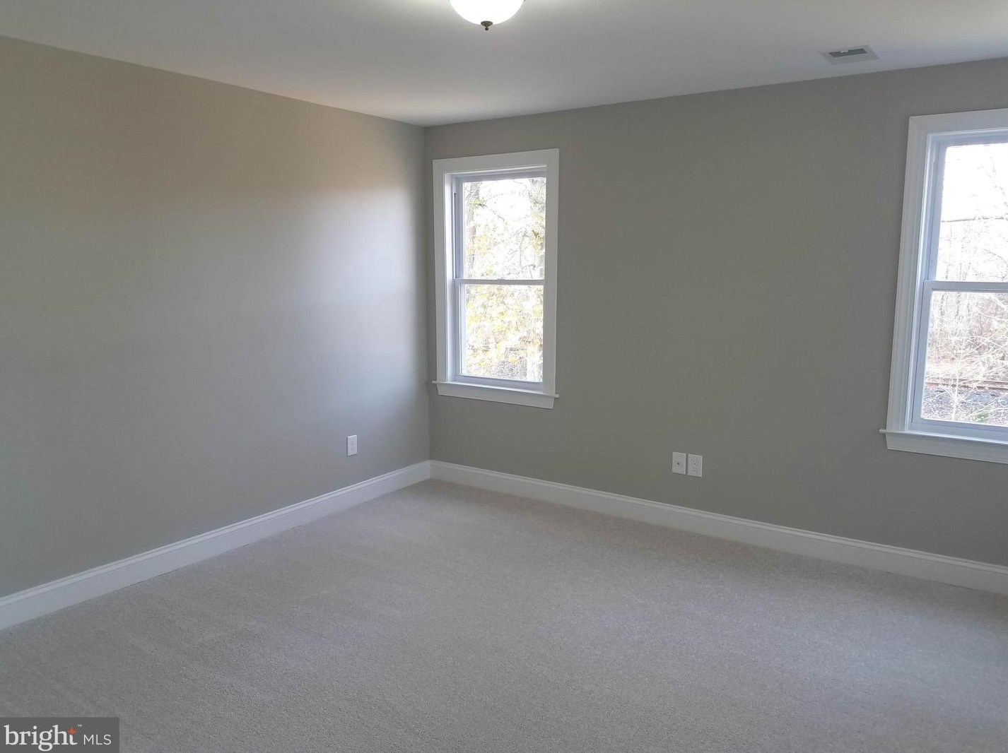 703 Devon Rd, Moorestown NJ 08057-1644 exterior