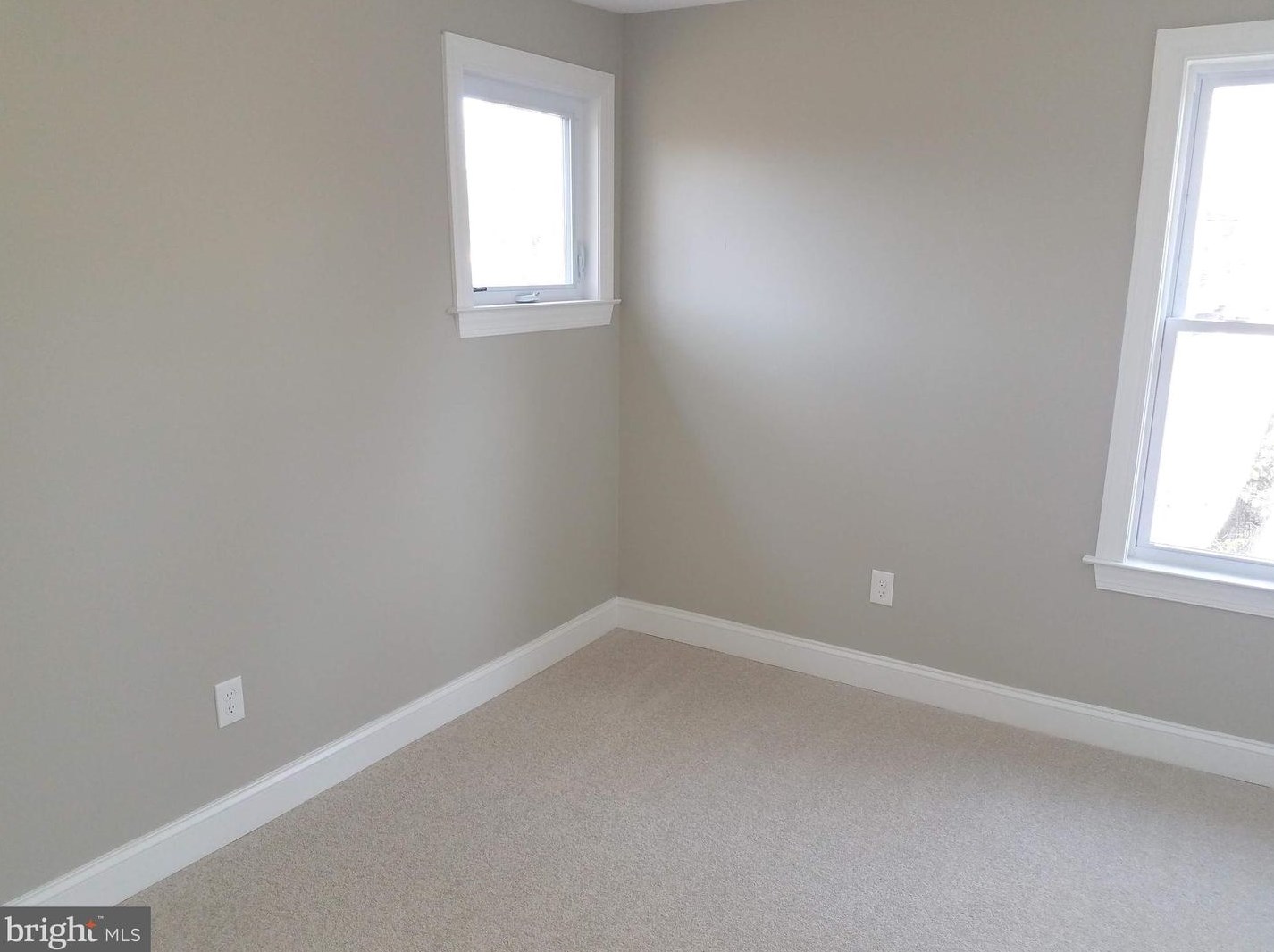 703 Devon Rd, Moorestown NJ 08057-1644 exterior