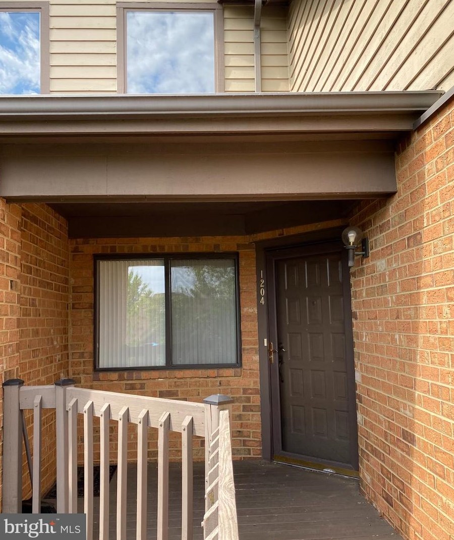 1204 Augusta Cir, Mount Laurel NJ  08054-2747 exterior