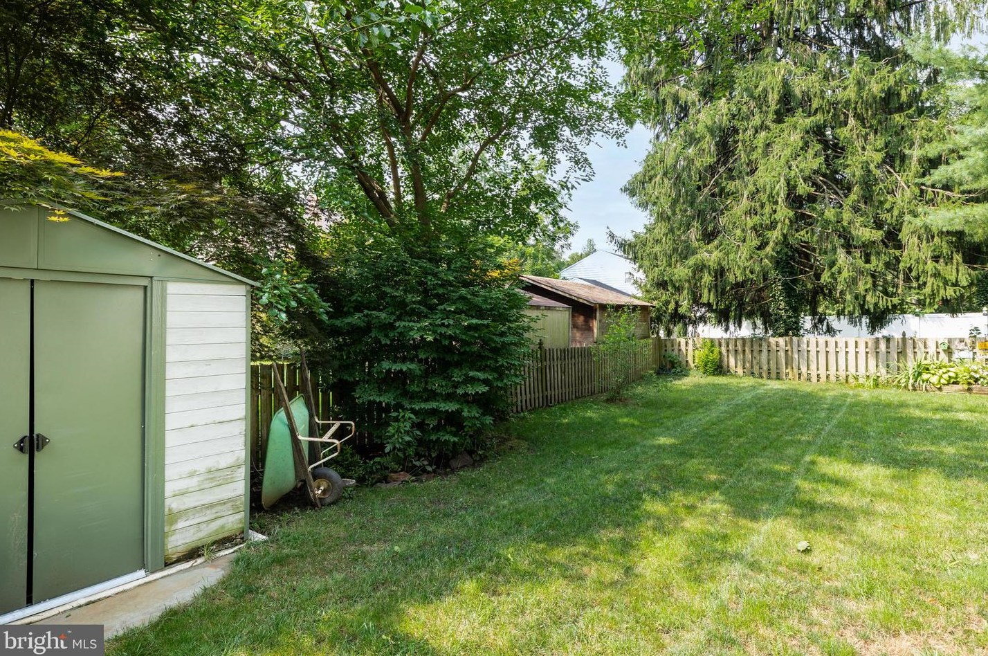 312 Elm St, Moorestown NJ  08057-3616 exterior