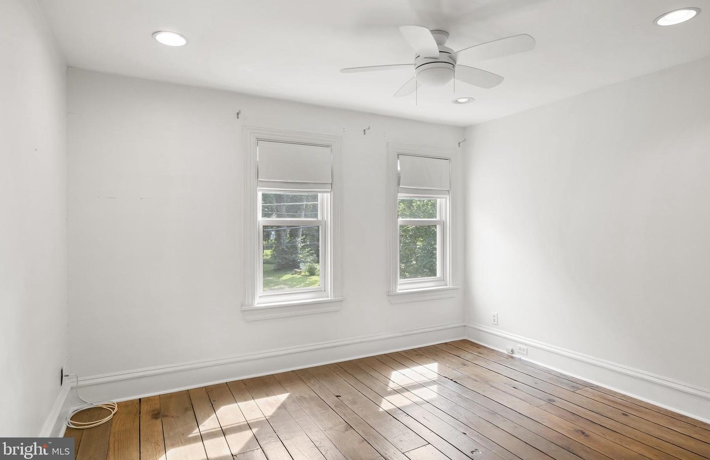 312 Elm St, Moorestown NJ  08057-3616 exterior