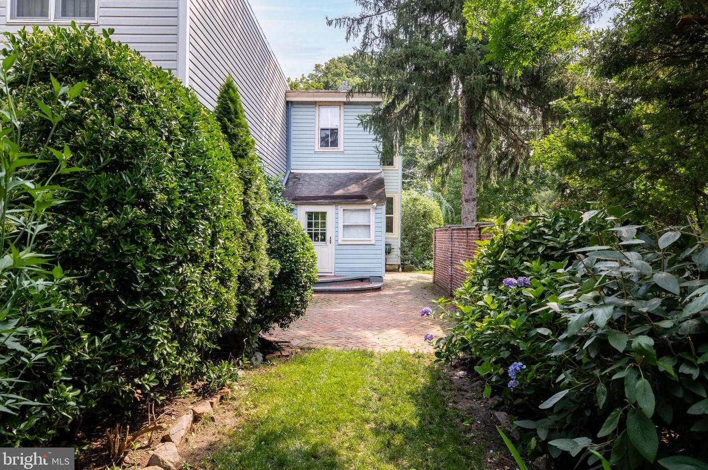 312 Elm St, Moorestown NJ  08057-3616 exterior