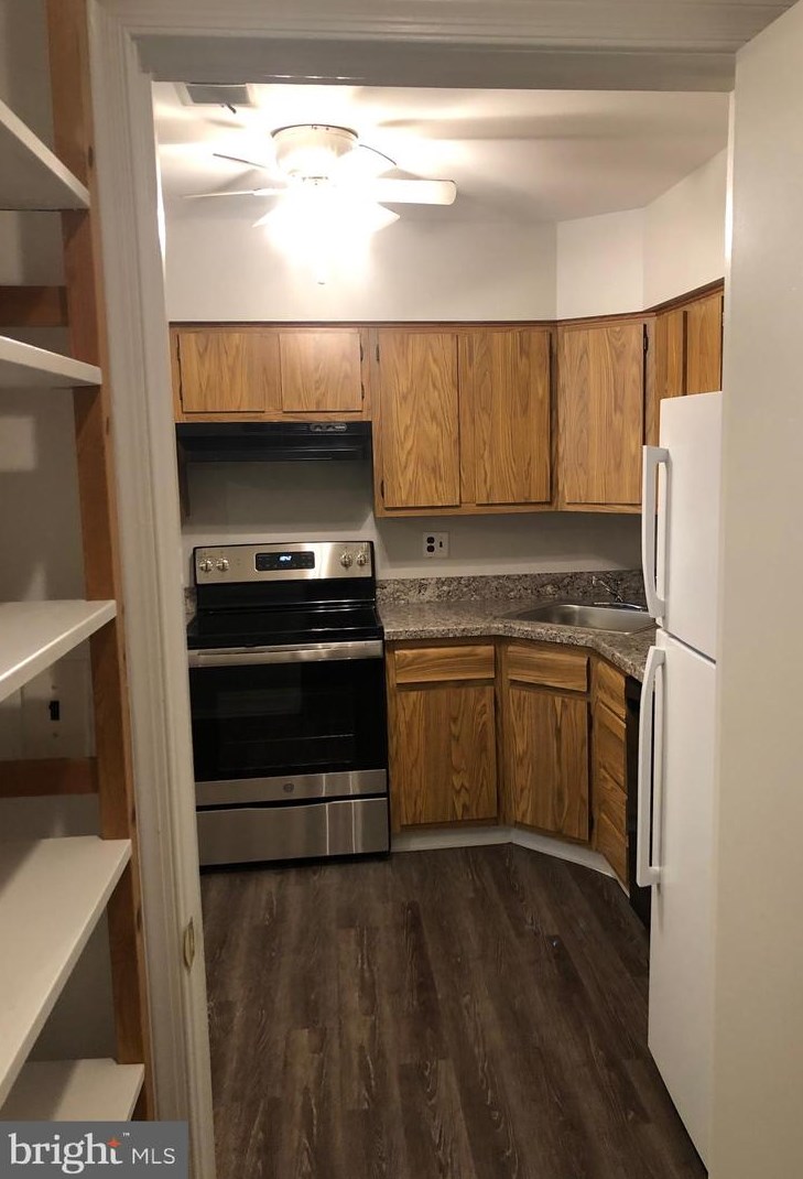 110 Bluebell Ln, Mount Laurel NJ  08054-3501 exterior