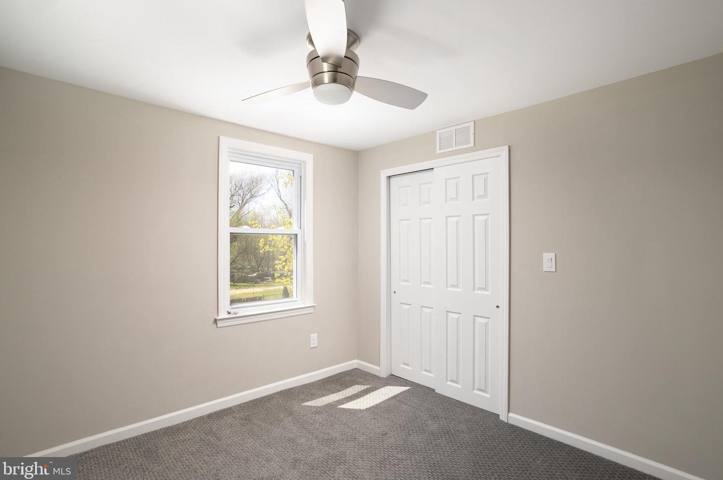 242 Delaware Ave, Chesterfield NJ  08505-1105 exterior