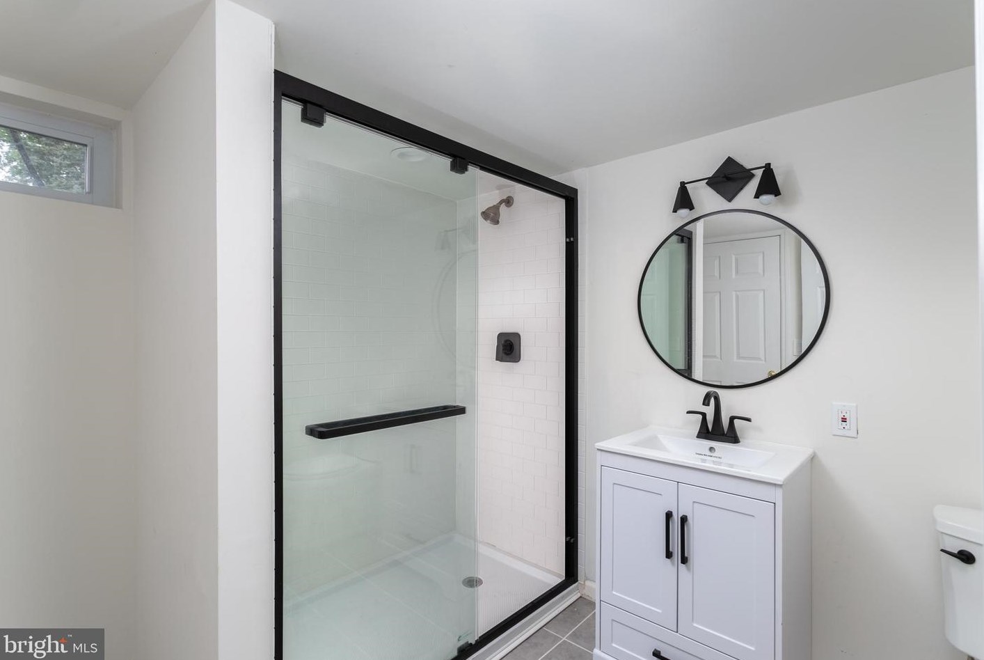 13 Lansdowne Rd, Burlington NJ 08016-2966 exterior