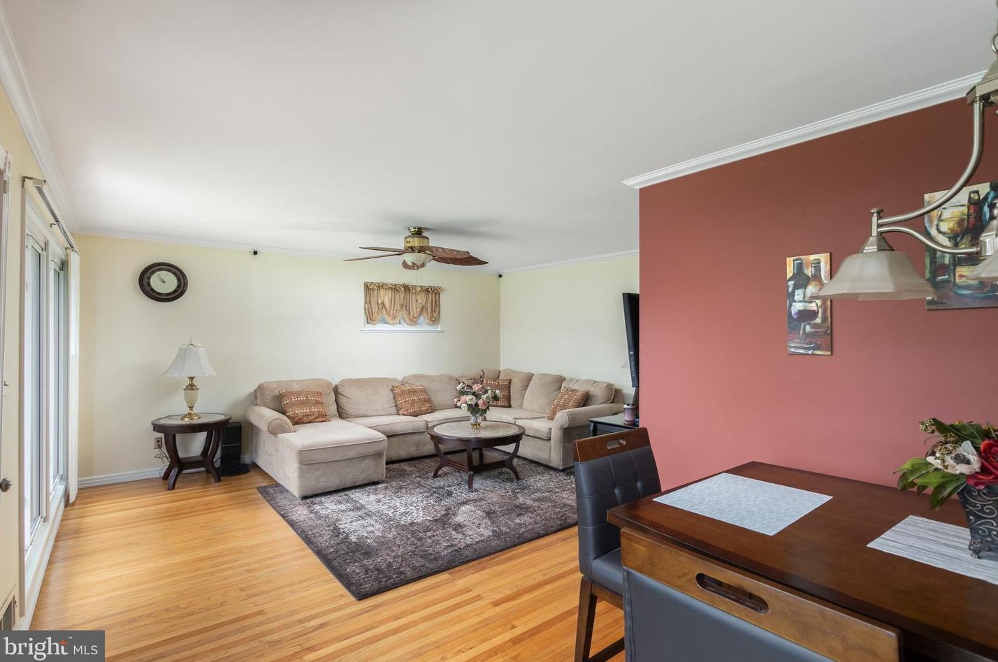 13 Lansdowne Rd, Burlington NJ 08016-2966 exterior