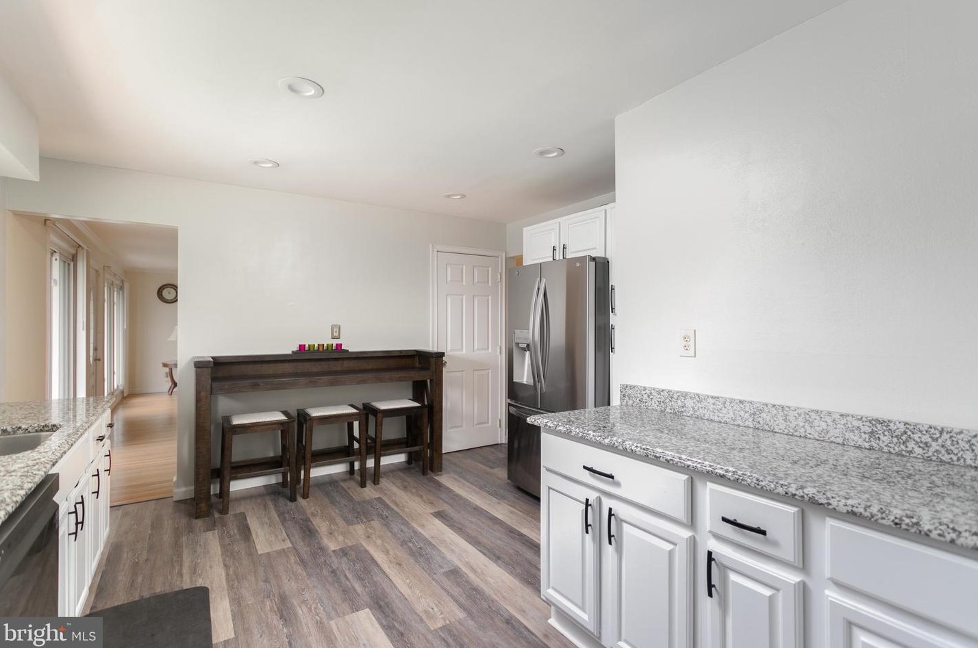 13 Lansdowne Rd, Burlington NJ 08016-2966 exterior