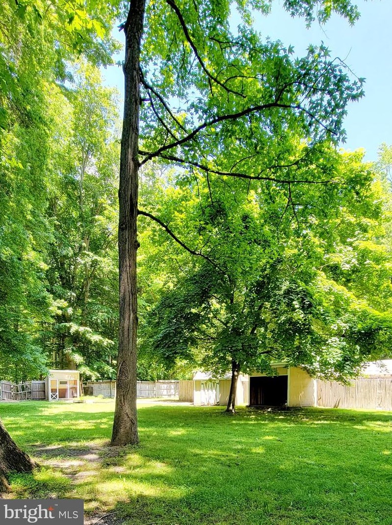 216 Hartford Rd, Medford NJ  08055-9559 exterior