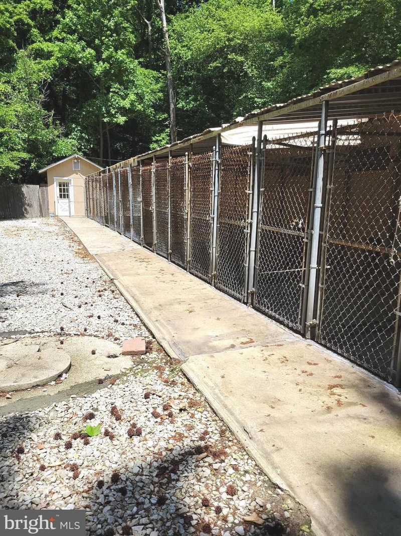 216 Hartford Rd, Medford NJ  08055-9559 exterior