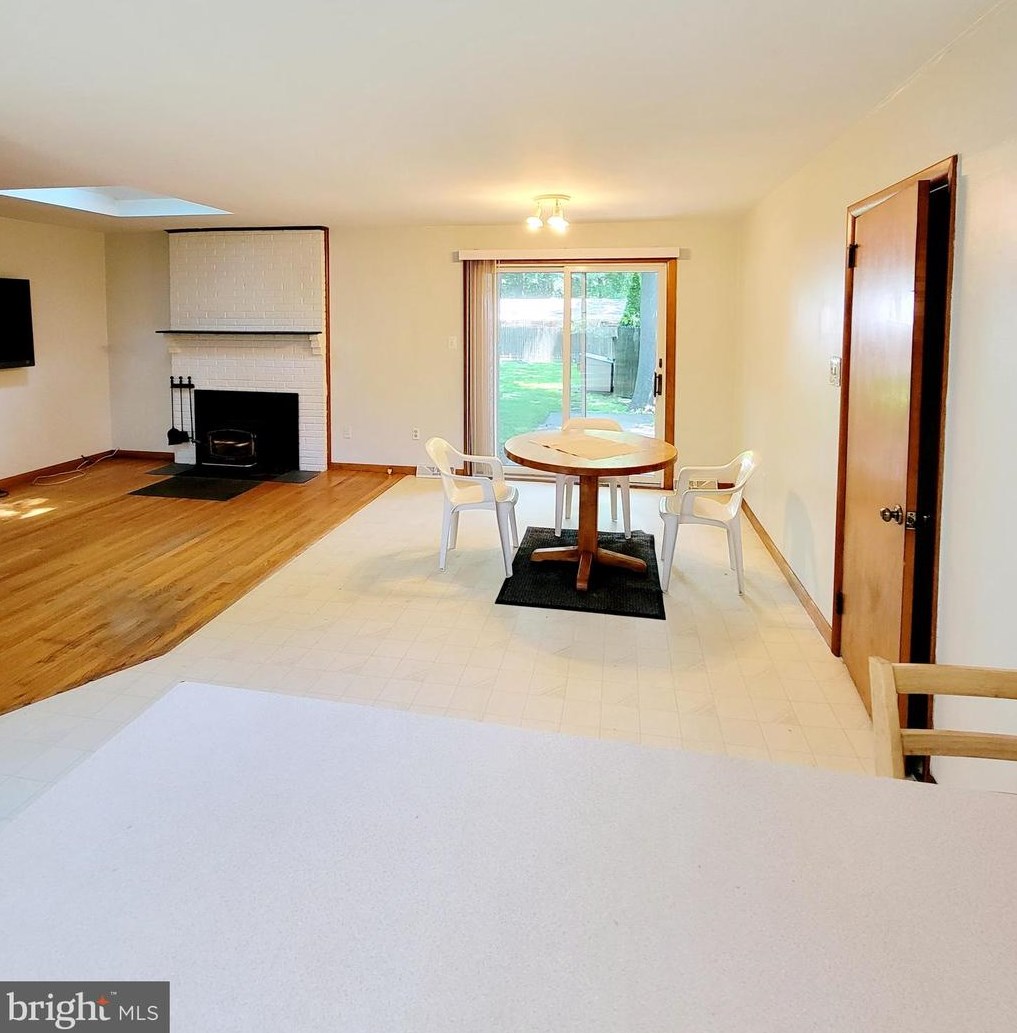 216 Hartford Rd, Medford NJ  08055-9559 exterior