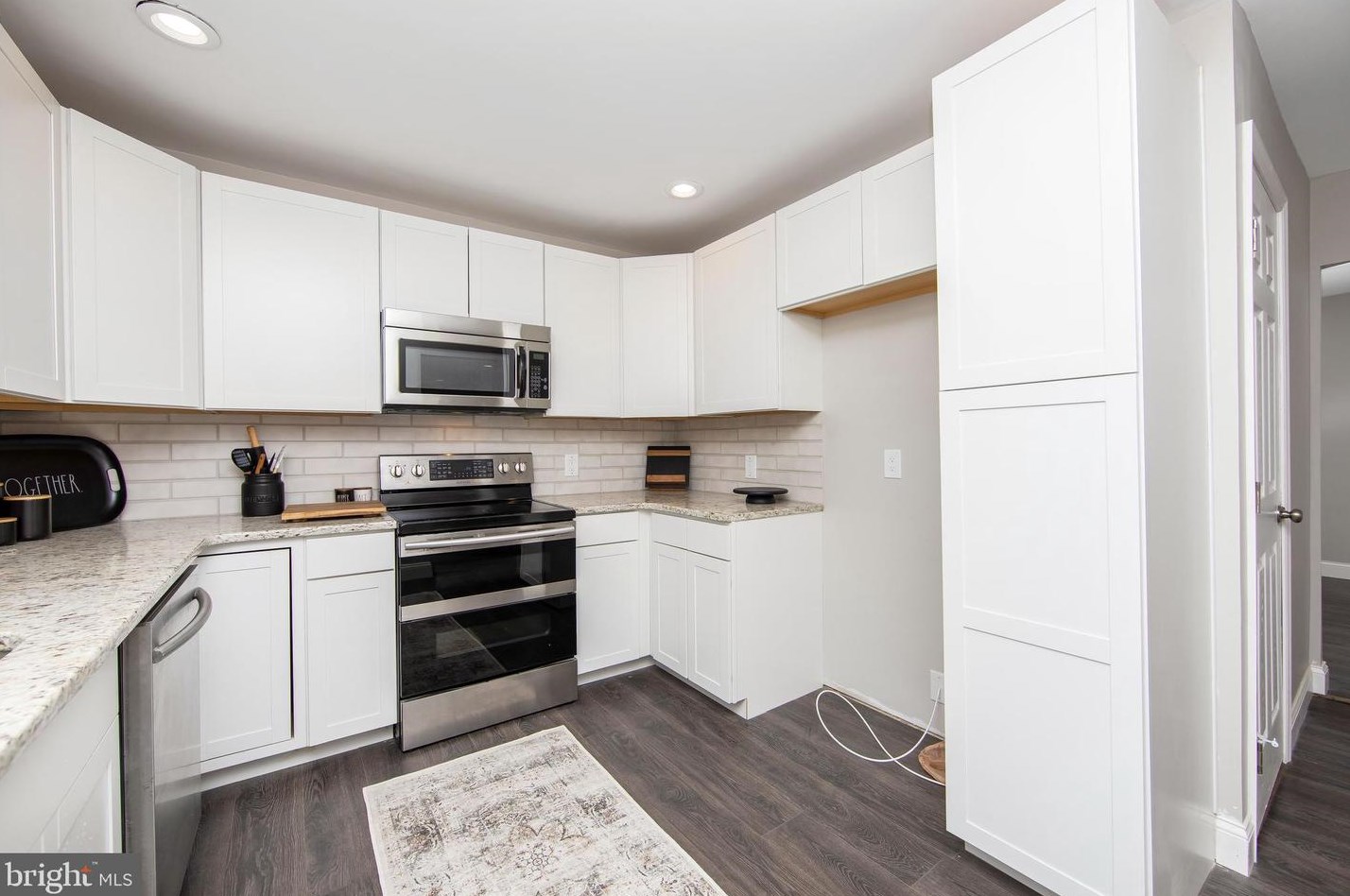 323 Timberline Dr, Mount Laurel NJ  08054-2136 exterior