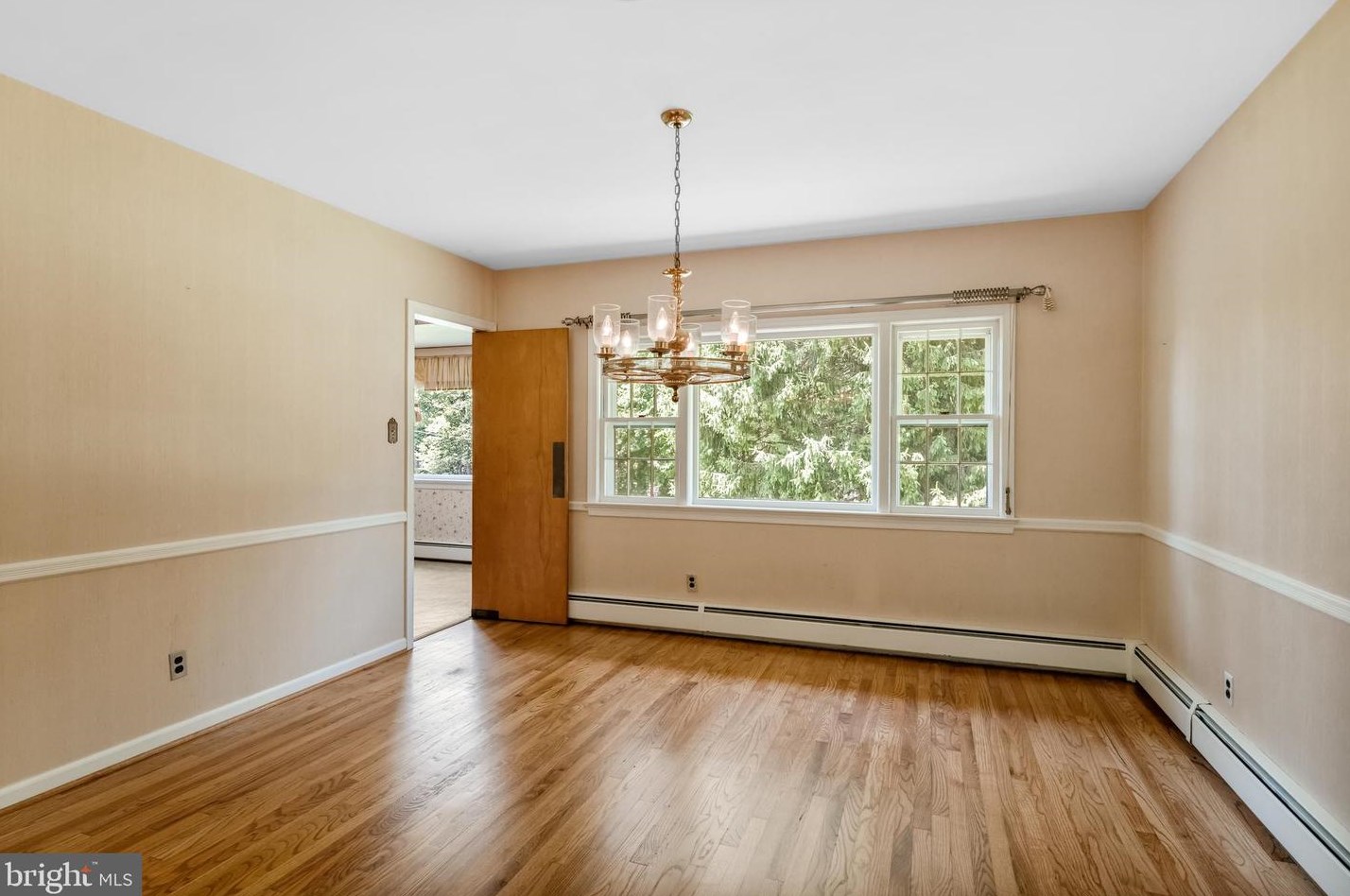 601 Stratford Dr, Moorestown NJ 08057-2614 exterior