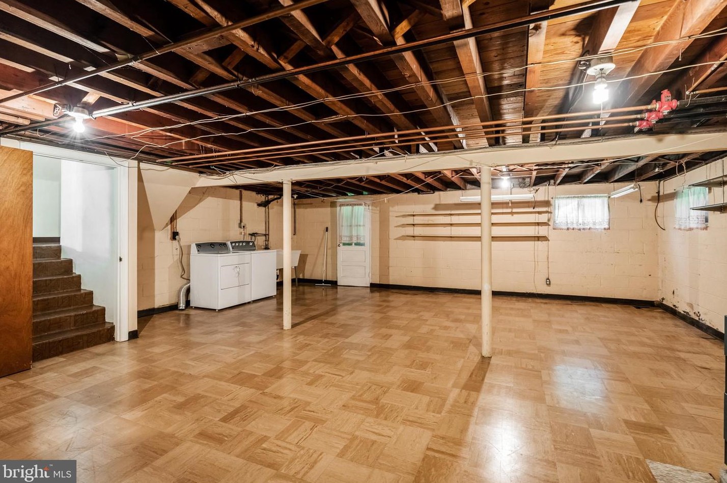 601 Stratford Dr, Moorestown NJ 08057-2614 exterior