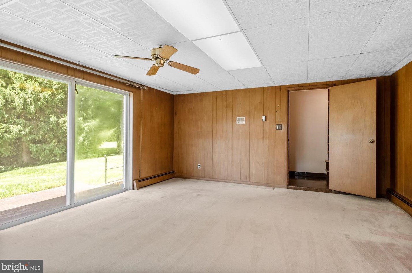 601 Stratford Dr, Moorestown NJ 08057-2614 exterior