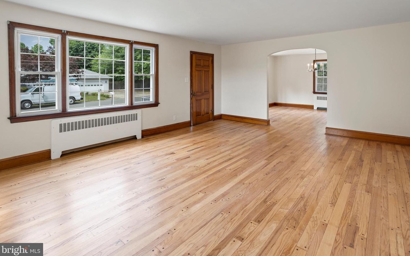 6 Daniel Ave, Chesterfield NJ  08515-2603 exterior