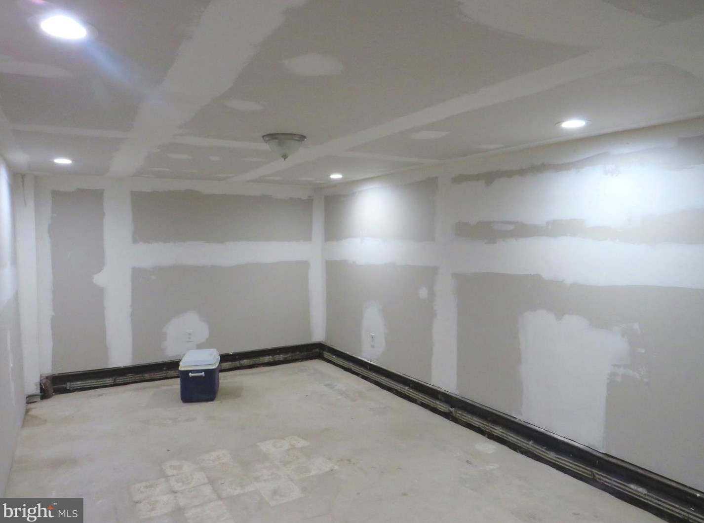 408 Gln Ave, Moorestown NJ 08057-1760 exterior