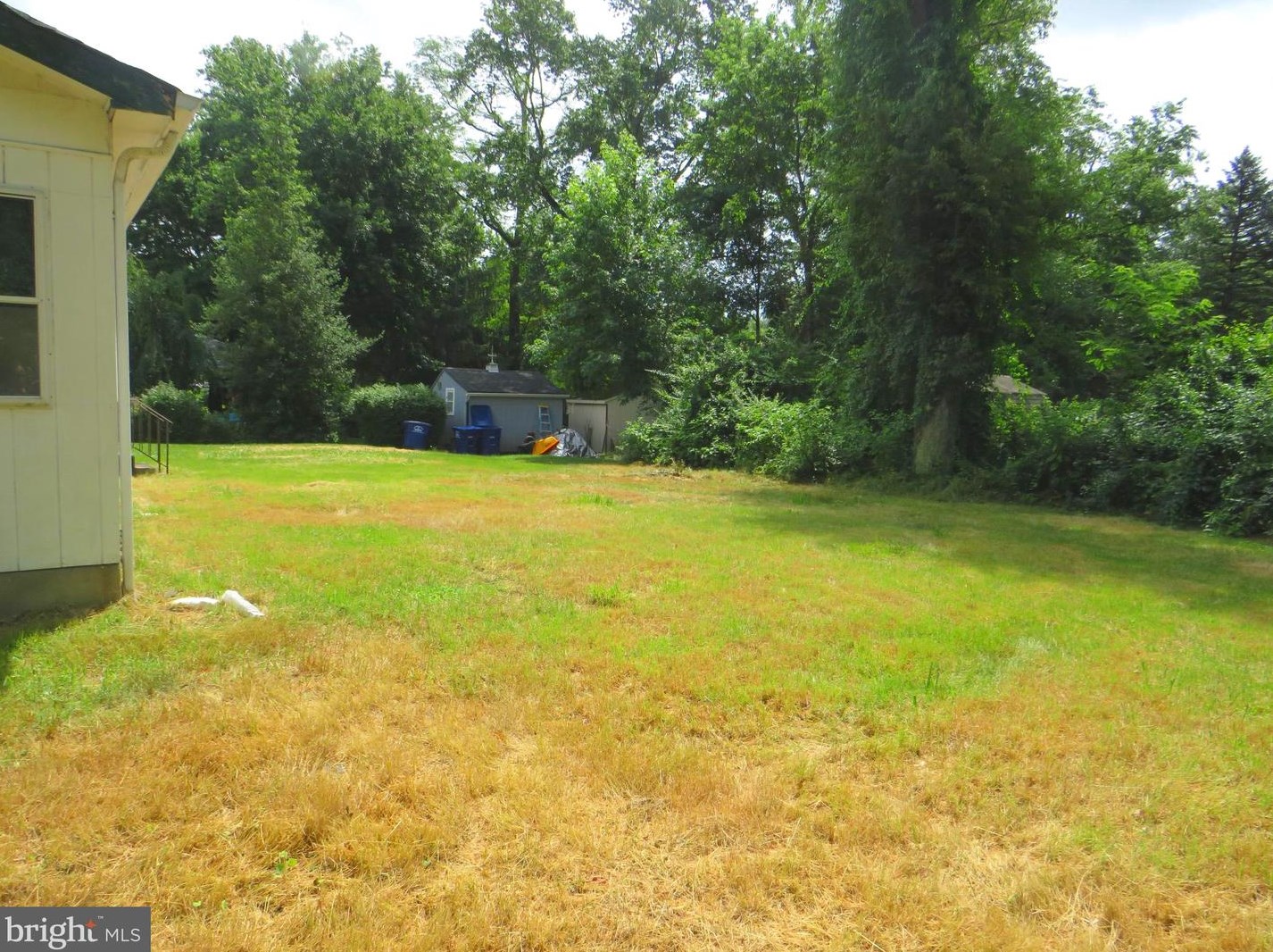 408 Gln Ave, Moorestown NJ 08057-1760 exterior